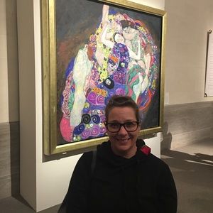 Meet your Posher, April